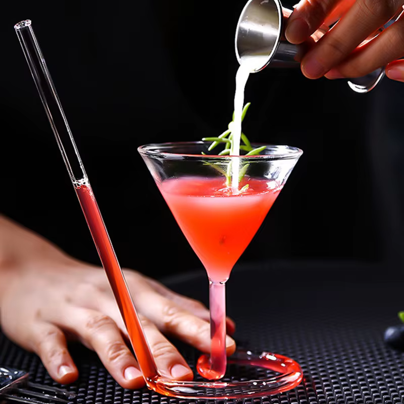 Verre spirale Cocktail tasse créative verre paille verres à vin Triangle jus Martini vin rouge whisky tasses fête Bar vin ensemble cadeau