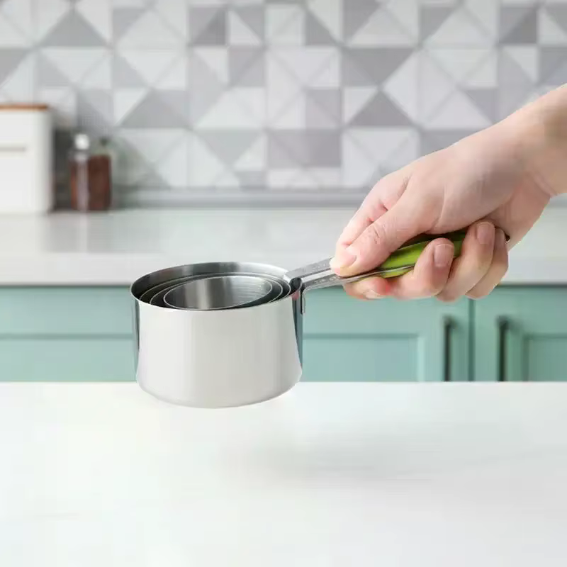 Ensemble de Mesure en Acier Inoxydable : Tasses et Cuillères pour Cuisine