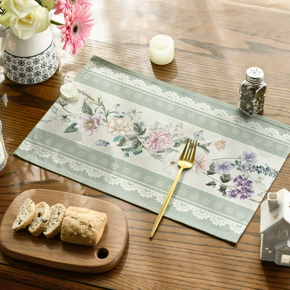 Napperons de table floraux imprimés verts en dentelle