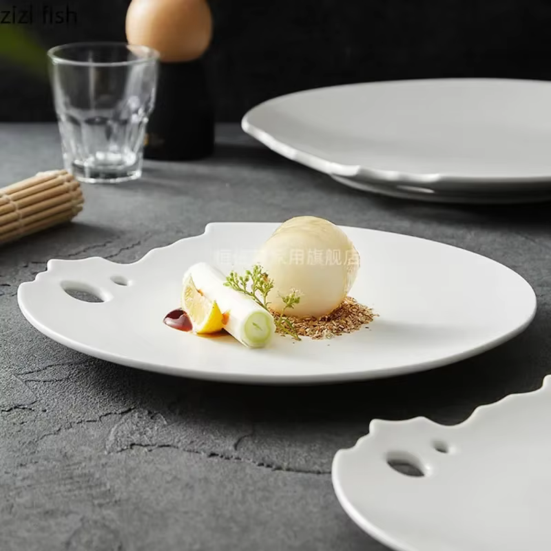 Assiette Peu Profonde Irrégulière en Céramique