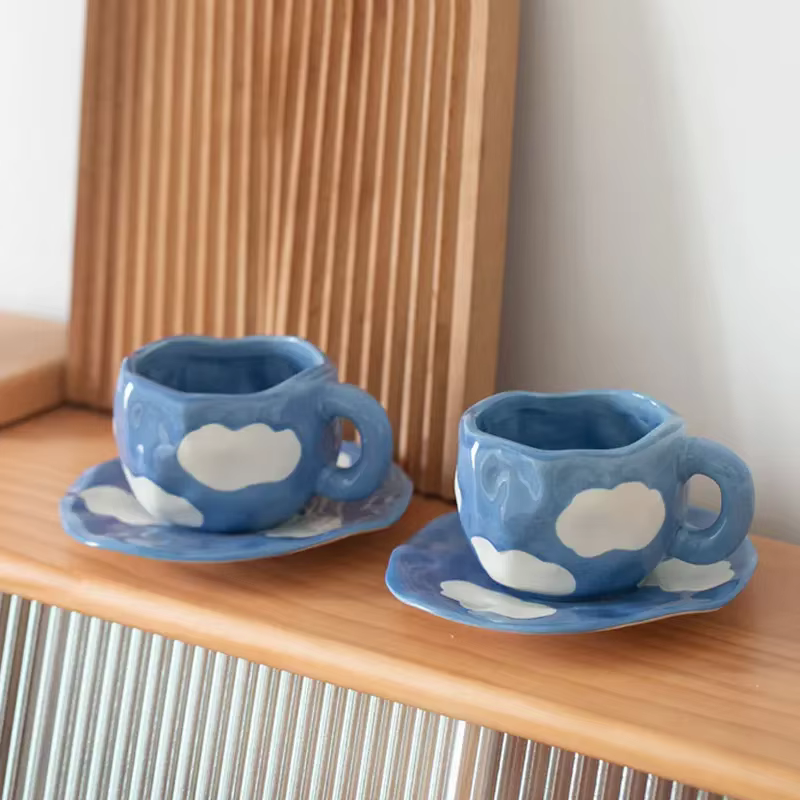 Tasse à café en céramique peinte à la main