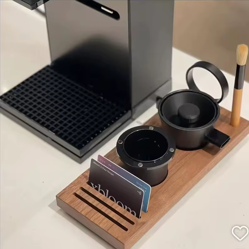 Station de bourrage de café en bois