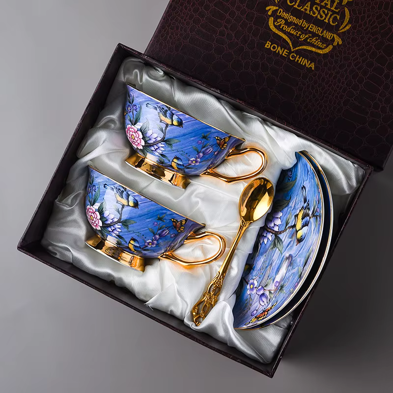 Tasses à café en céramique à motif d'oiseau européen