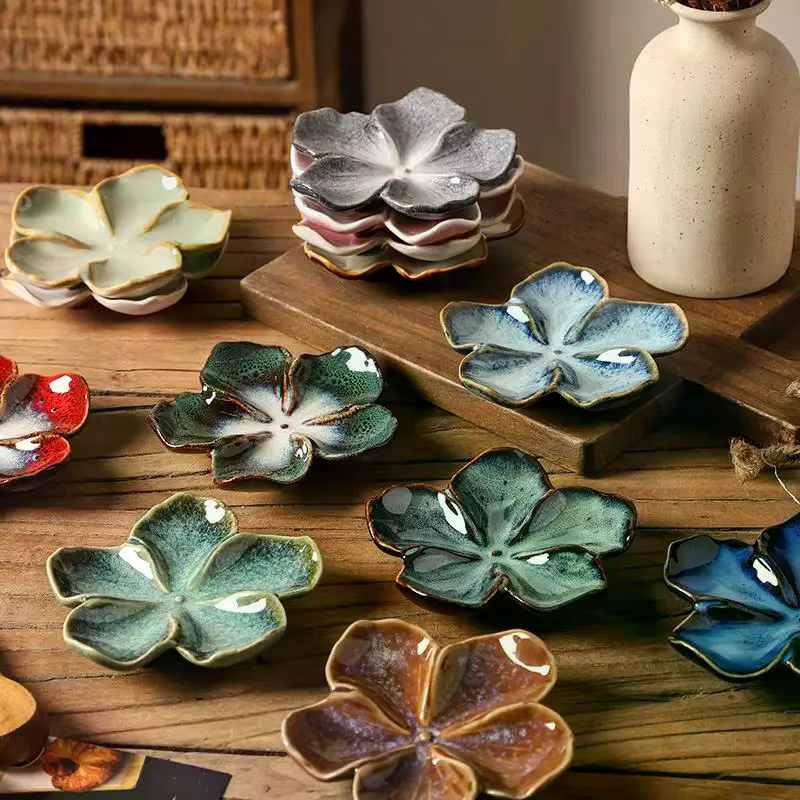 Plat artisanal en céramique Vintage