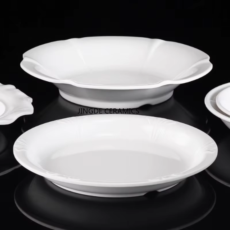 Assiette blanche en mélamine