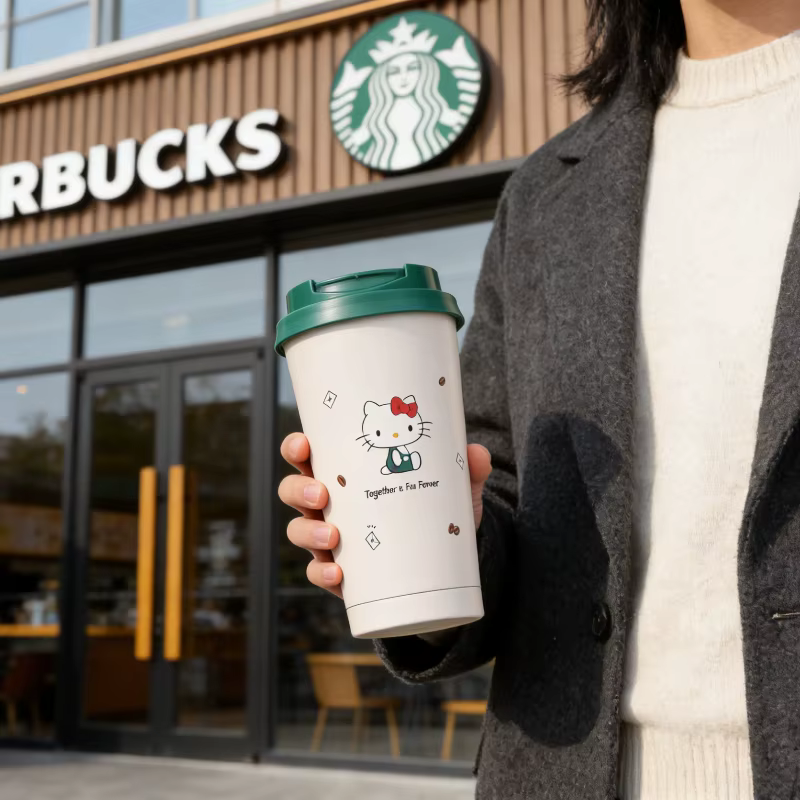 Tasse Hello Kitty Emma de 473 ml de Starbucks