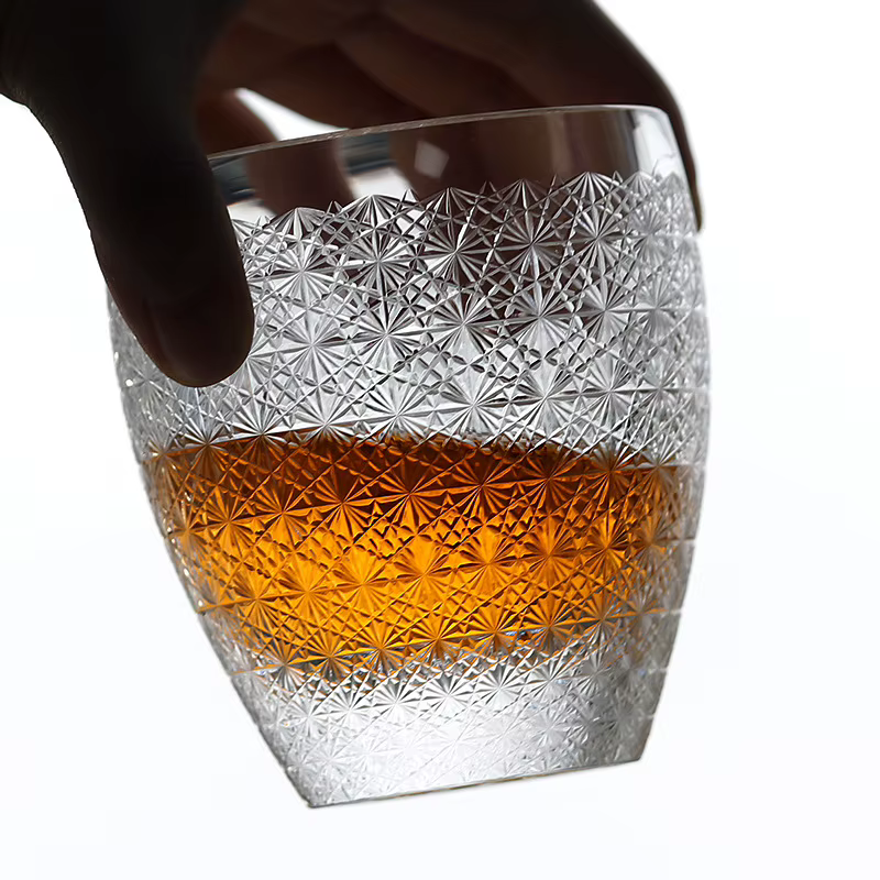 Tasse en verre de cristal gypsophile avec boîte en bois
