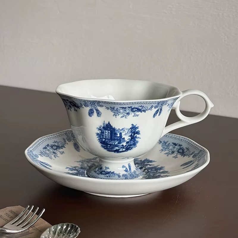 Tasses à café en céramique rétro français