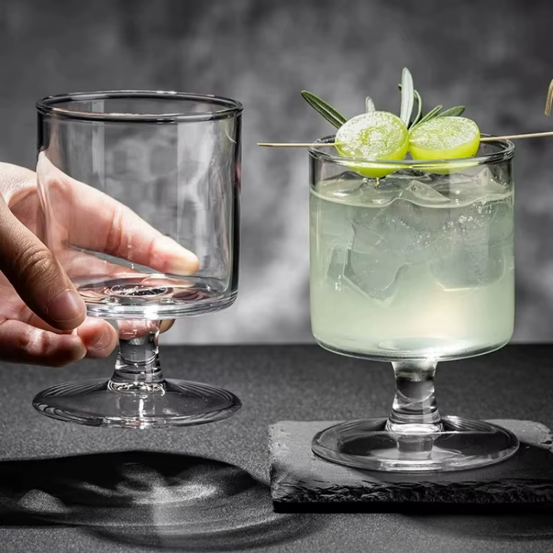 Gobelet en verre droit transparent
