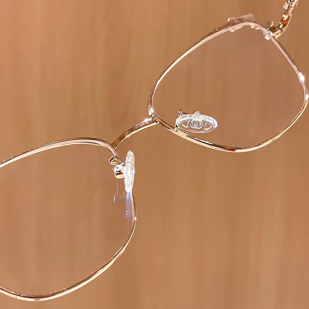 1 paire de lunettes unies à la mode pour femmes, style élégant et simple, adaptées à un usage au bureau