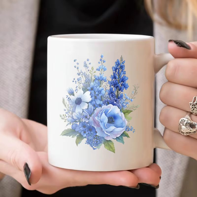 Tasse en céramique de conception florale