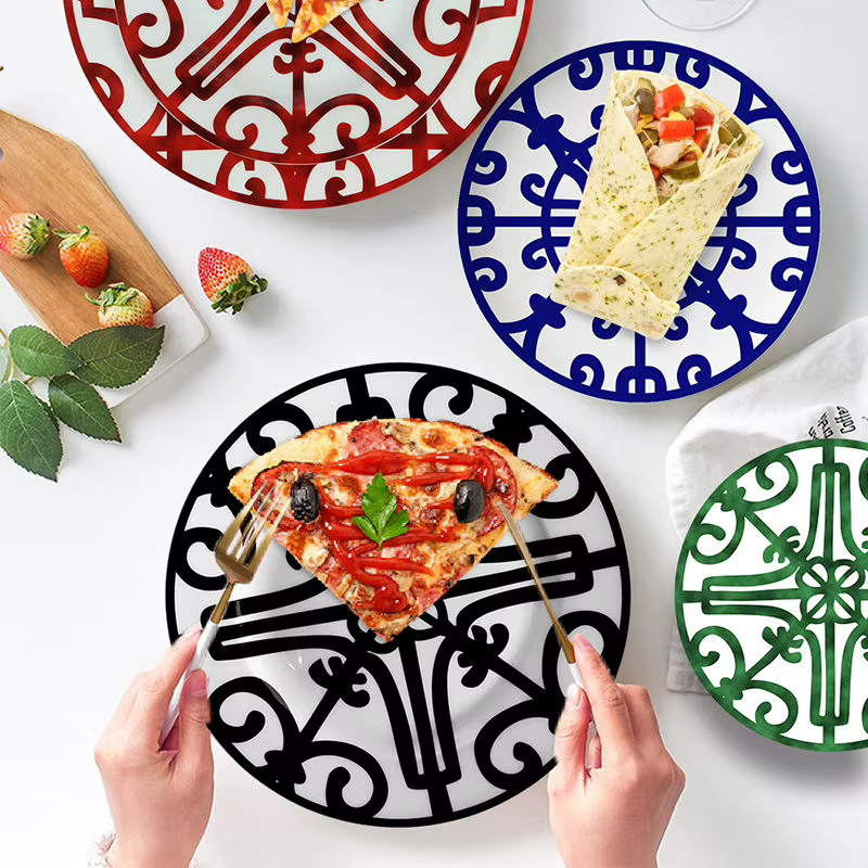 Ensemble de bols et plats ménagers
