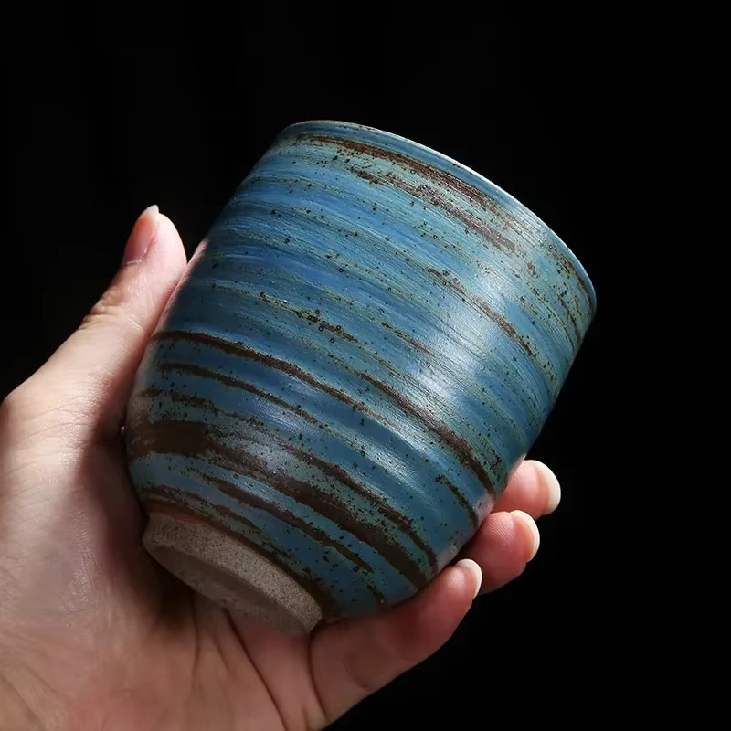 Tasse à thé japonaise en poterie grossière