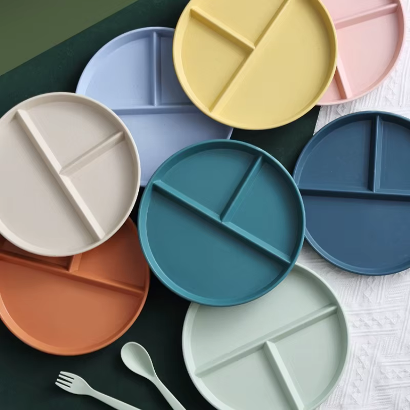 Assiette de petit-déjeuner divisée en 3 compartiments