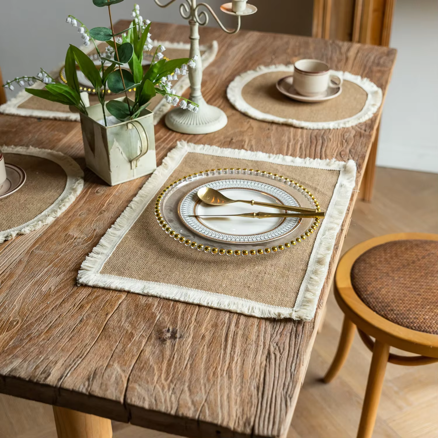 Sets de Table Tressés en Jute