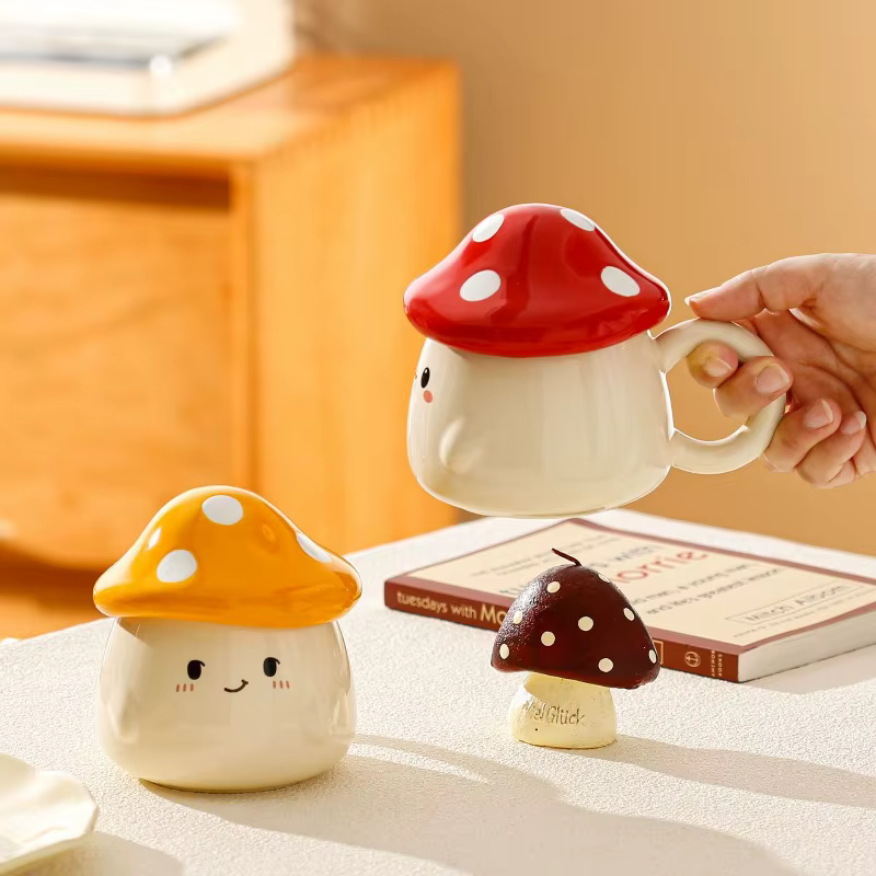 Tasse en céramique champignon avec couvercle