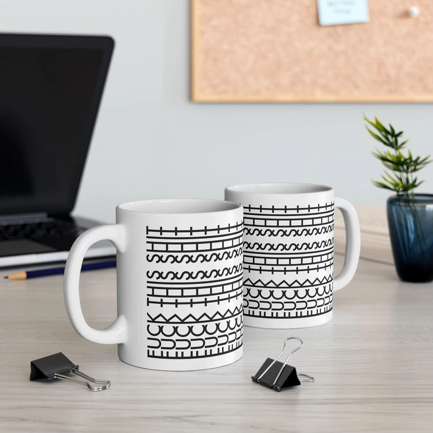 Tasse à café à message caché