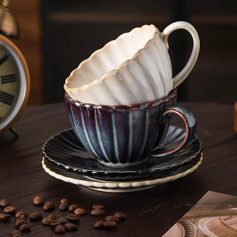 Tasse en céramique tournée au four rayé haut de gamme Vintage