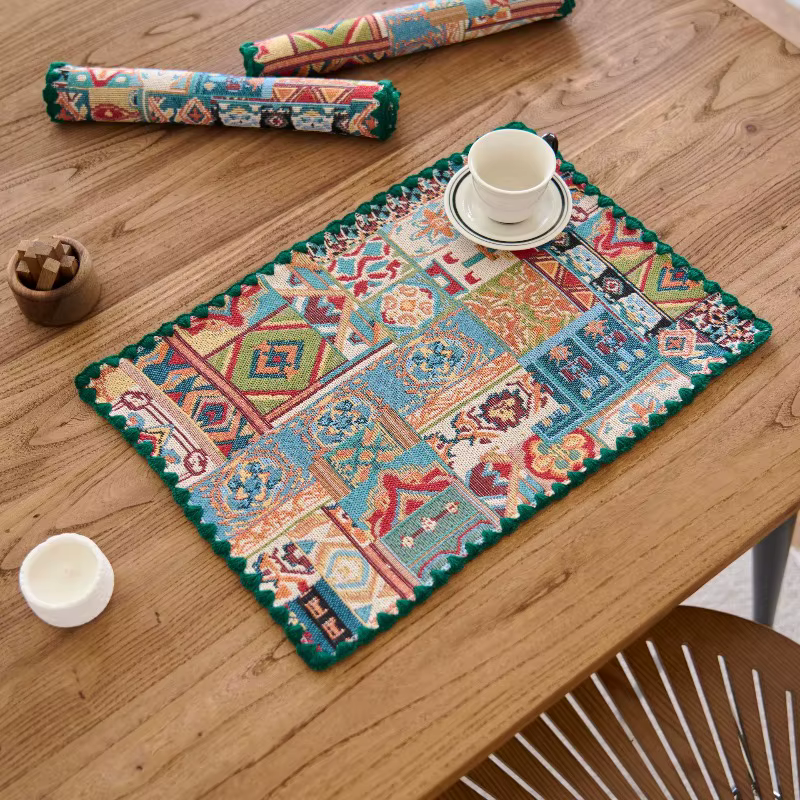 Set de table en tissu jacquard floral brodé