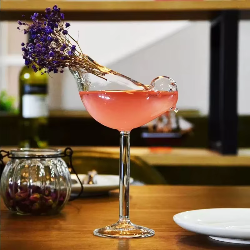INS – gobelet de Cocktail en verre fumé