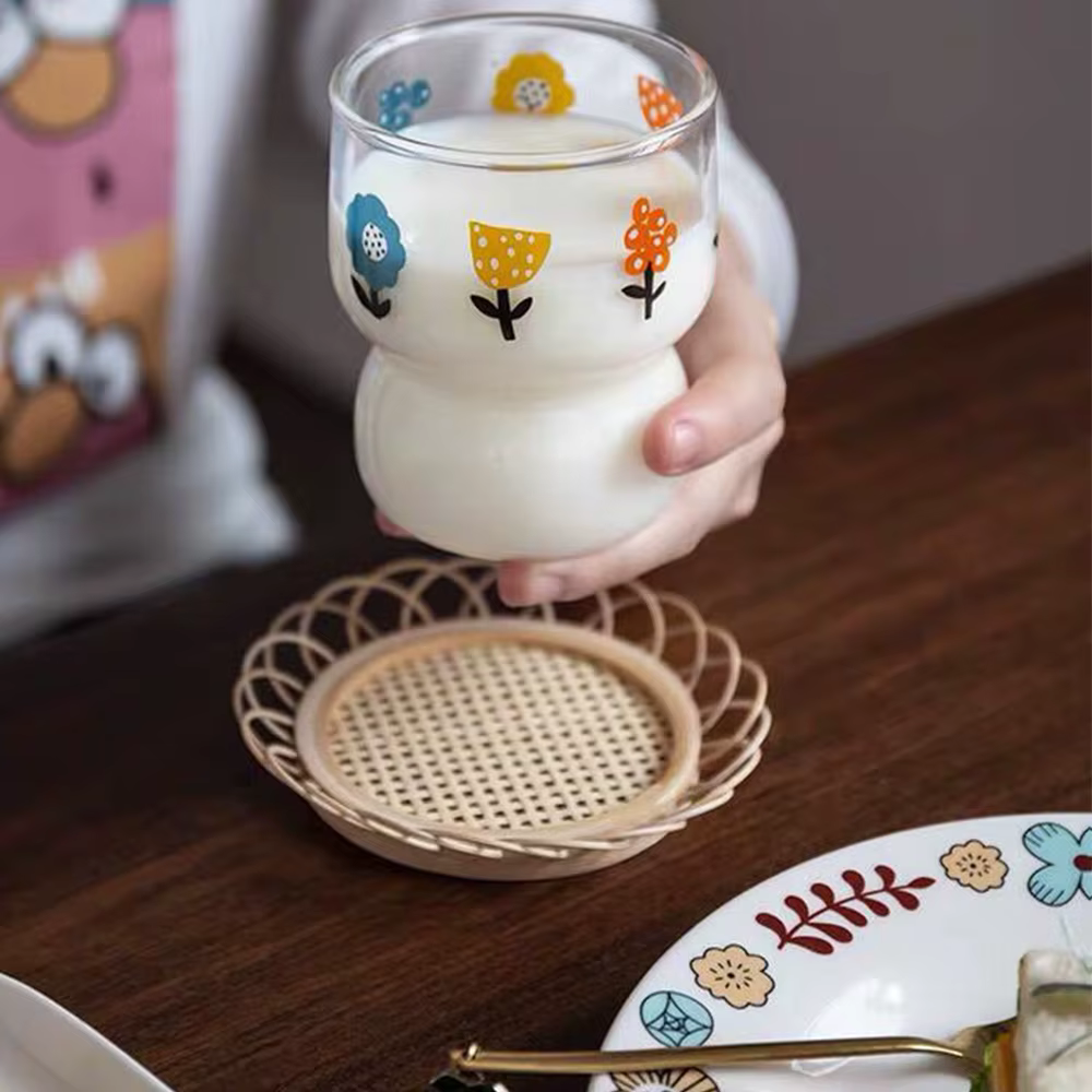 Dessous de verre rond en rotin de bambou fait à la main avec dentelle