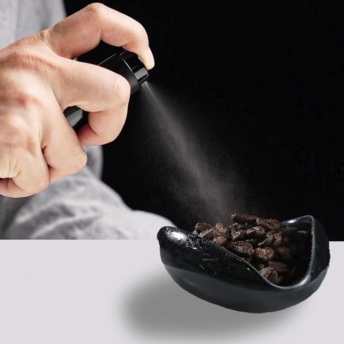 Kit tasse doseuse de grains de café et flacon pulvérisateur – Plateau en céramique