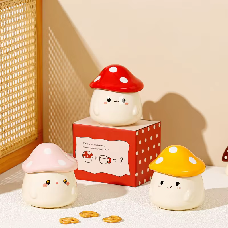 Tasse en céramique champignon avec couvercle