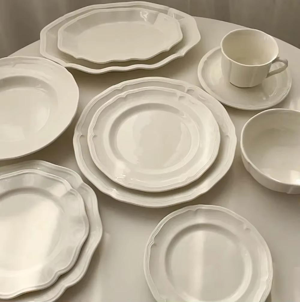 Livetai – assiette en céramique gaufrée blanche de Style rétro français avec garniture en dentelle