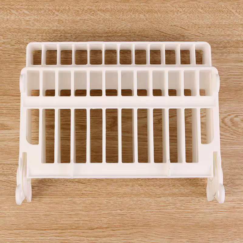 Égouttoir créatif pour assiettes