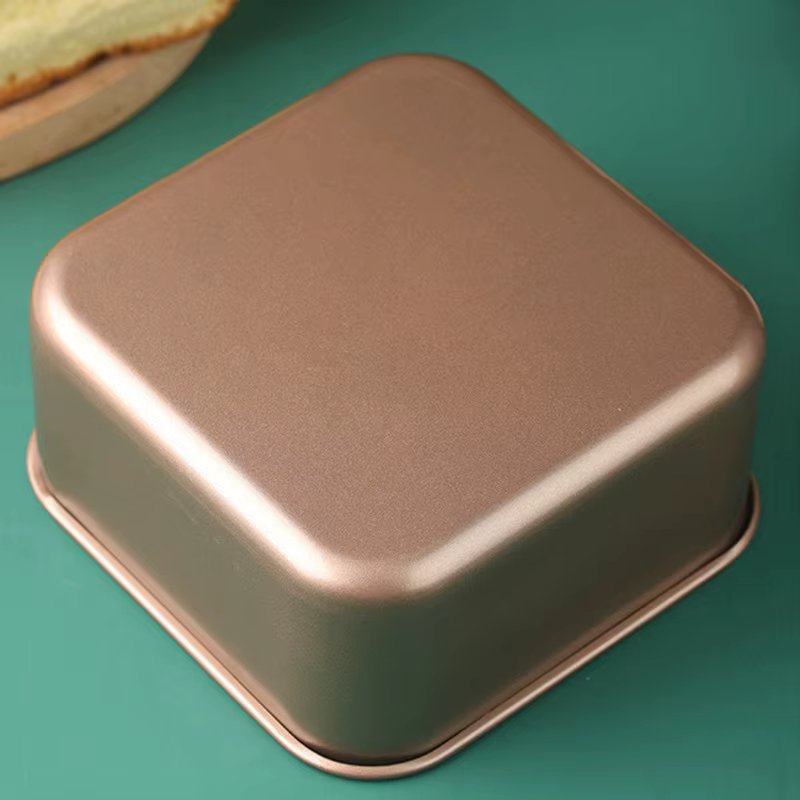 Moule à gâteau carré moelleux pour la famille