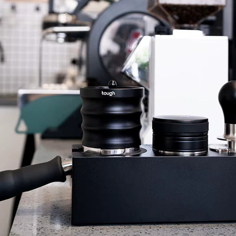 JUSTINLAU Ensemble Tamper et Tasse de Dosage Café 58mm en Acier Inoxydable