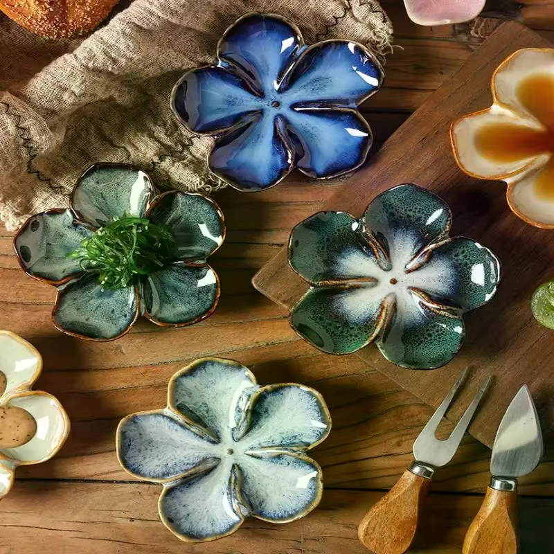 Plat artisanal en céramique Vintage