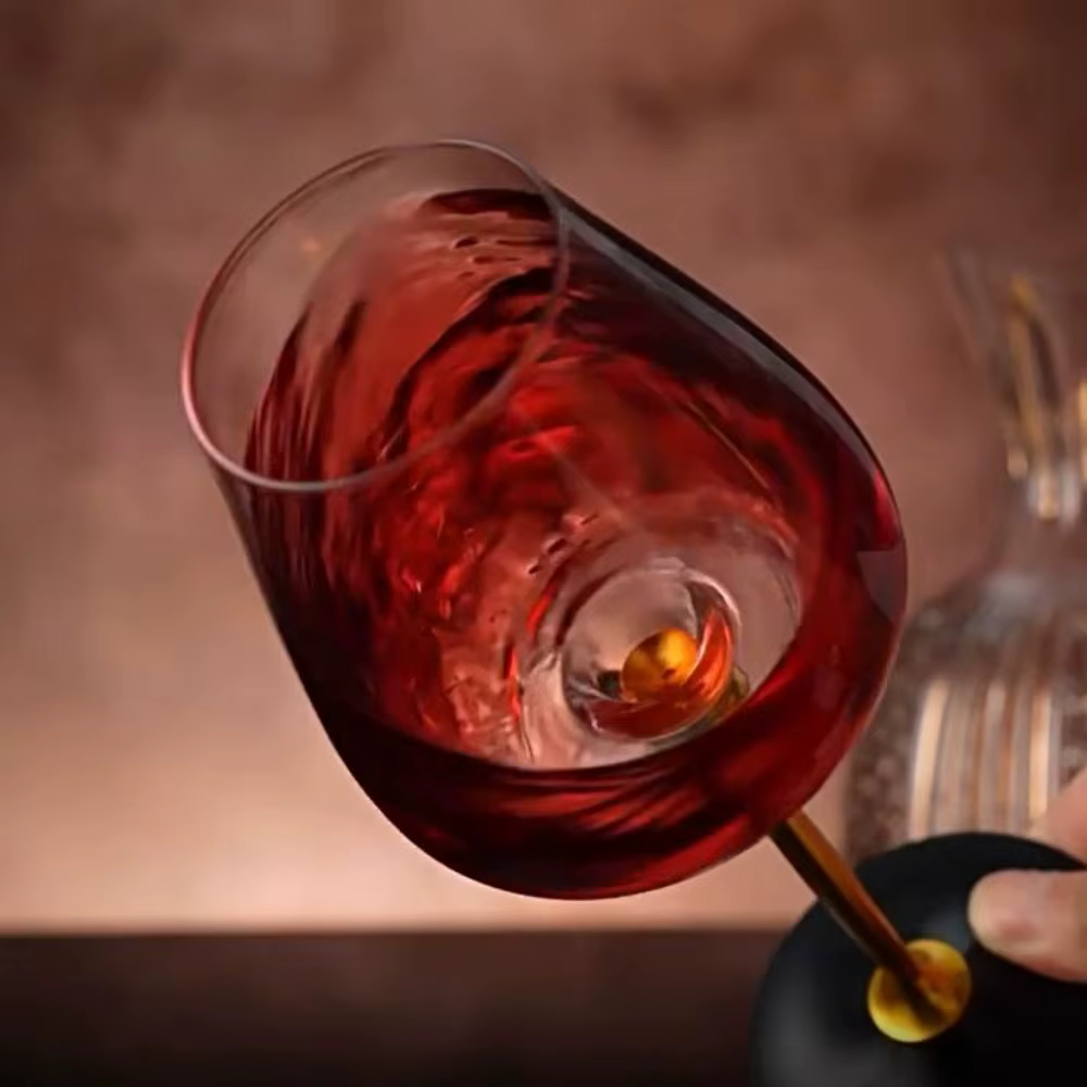 Verres à vin rotatifs uniques en verre transparent