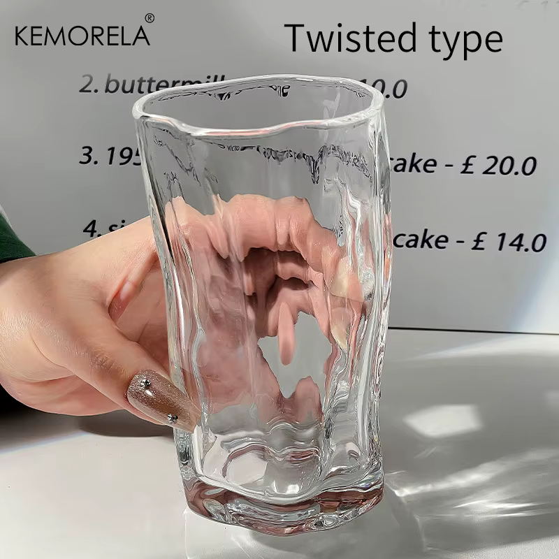 Tasse à café glacée de Style INS à torsion irrégulière