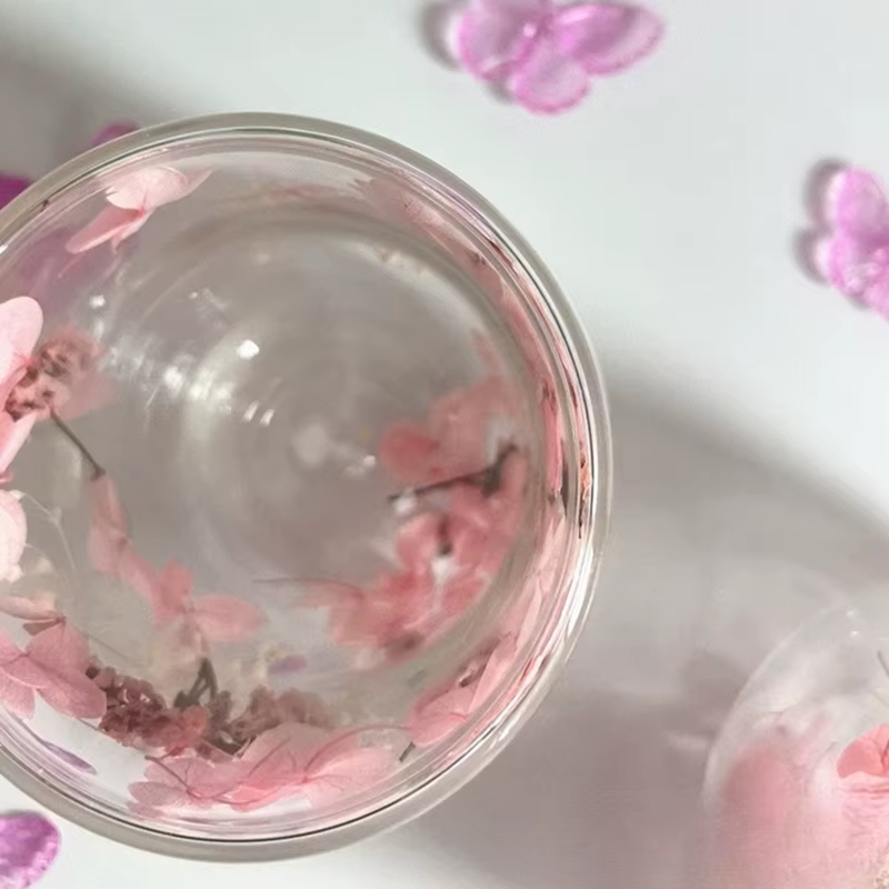 (PLUM) 1 tasse à café en verre à double paroi avec un véritable motif de fleurs à l'intérieur