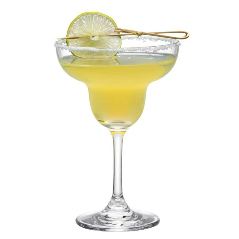 Verre à cocktail classique fait à la main