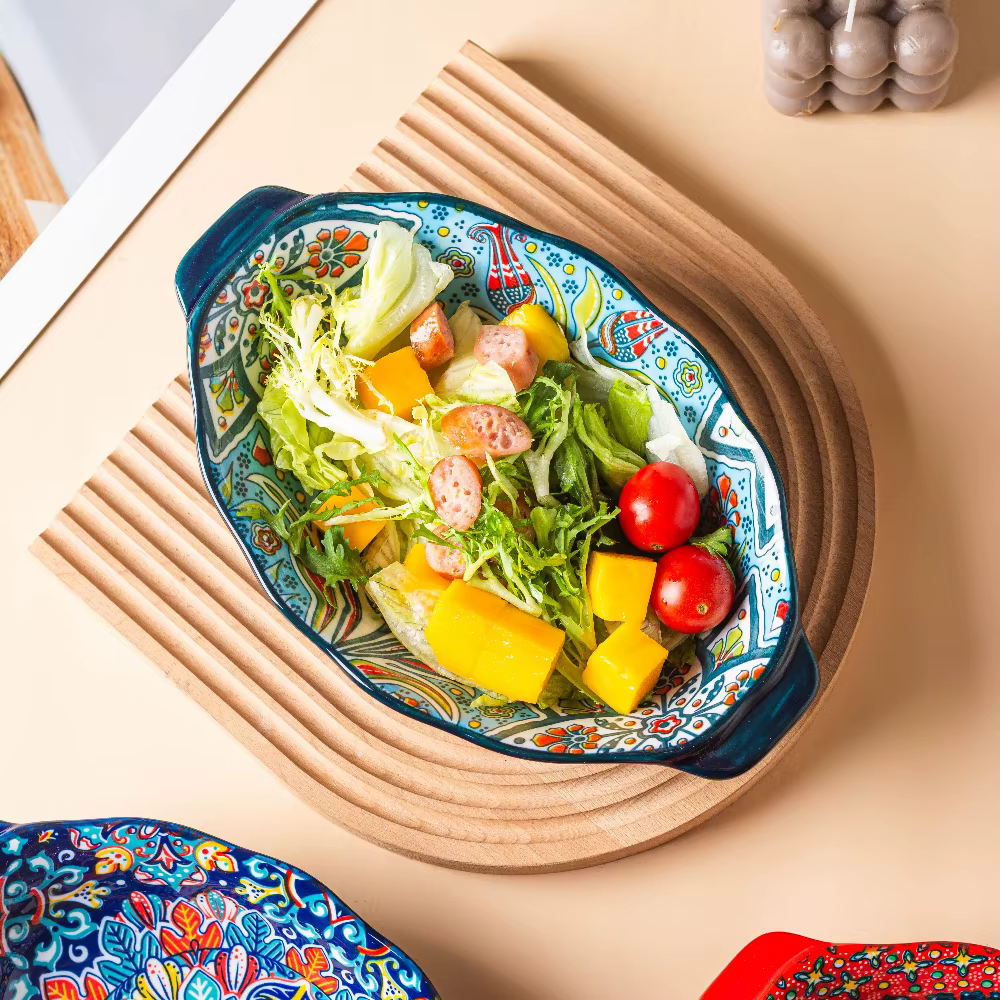 Plat de cuisson en céramique bohème en forme d'œuf