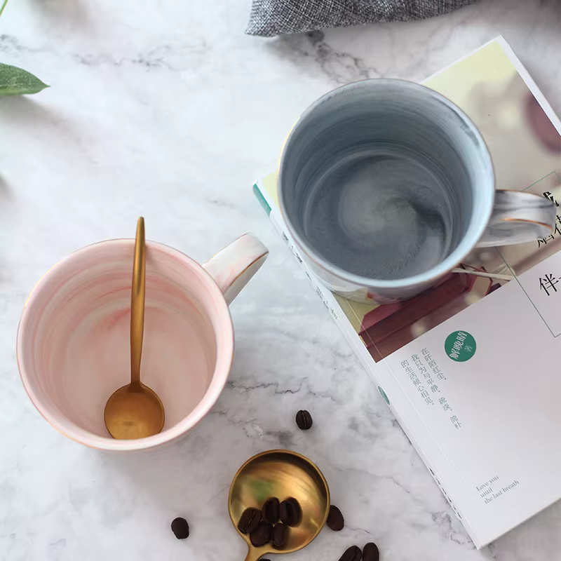 Tasse à café en marbre M. et Mme