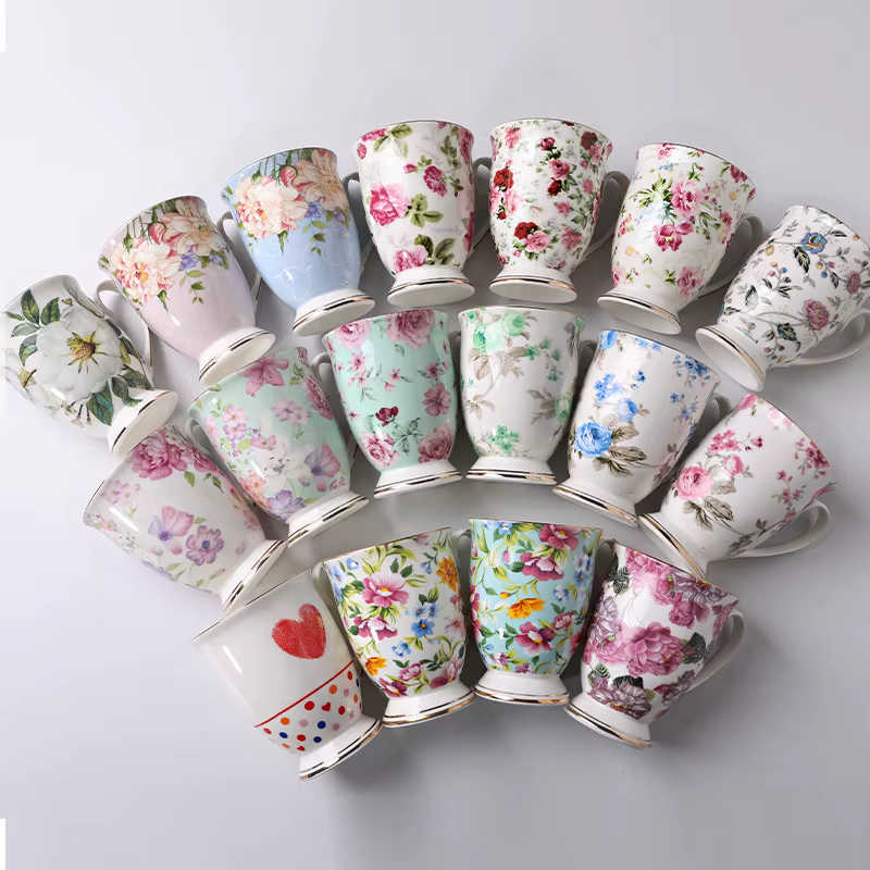 Tasse à café fleur peinte dorée en céramique de haute qualité