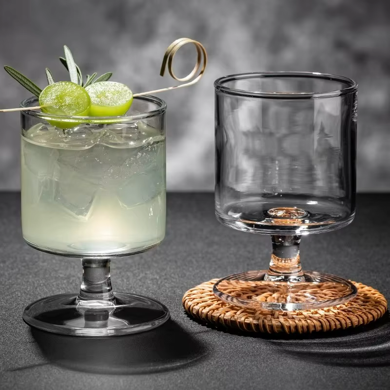 Gobelet en verre droit transparent