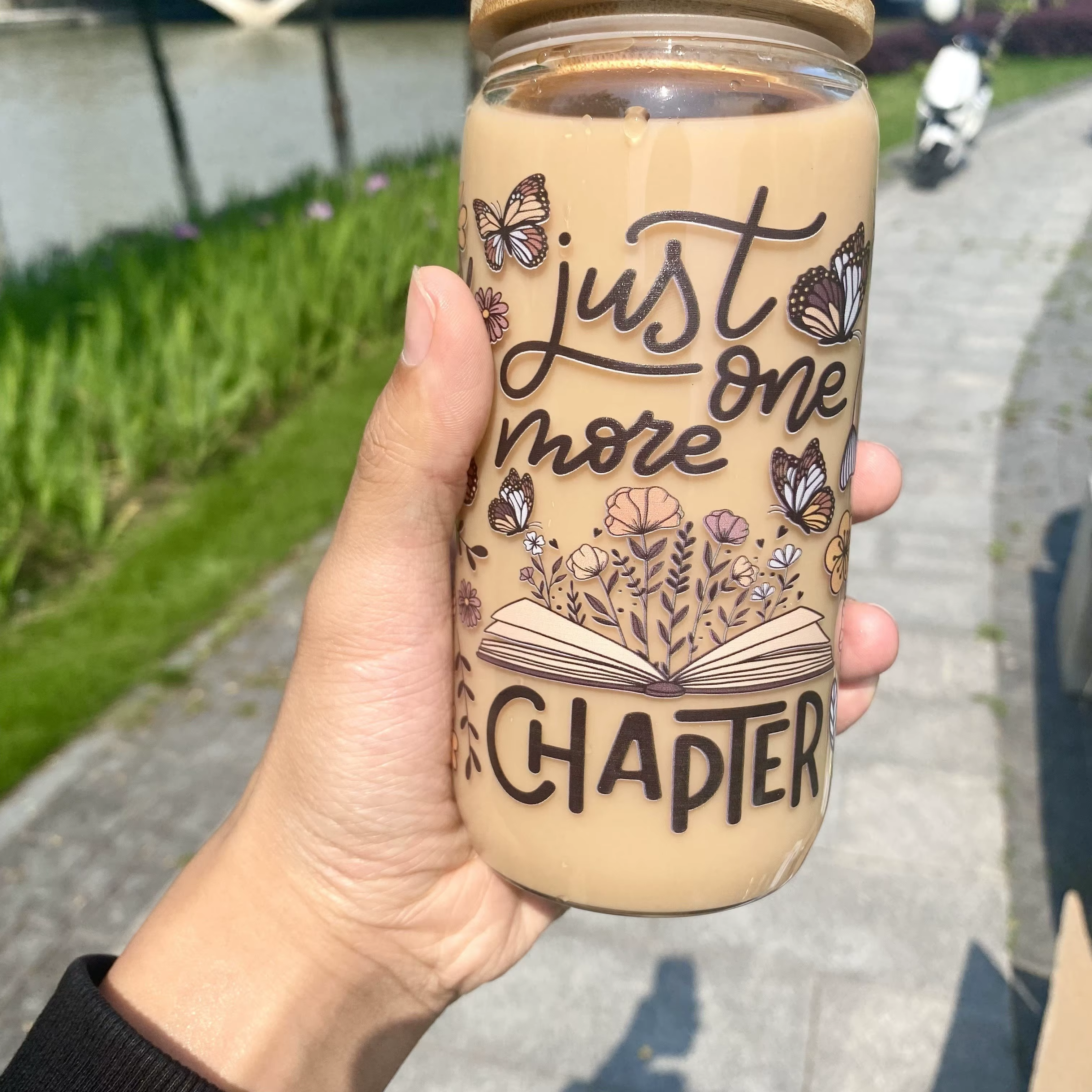 1 verre avec couvercle et paille – gobelet réutilisable