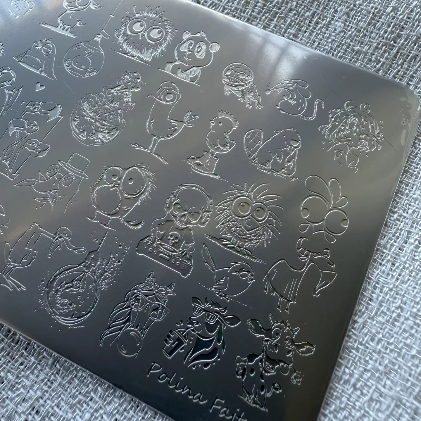 XMQ NAIL ART STAMPING PLATES EARTH TEMPLATES MEDUSA IMAGEPLATE